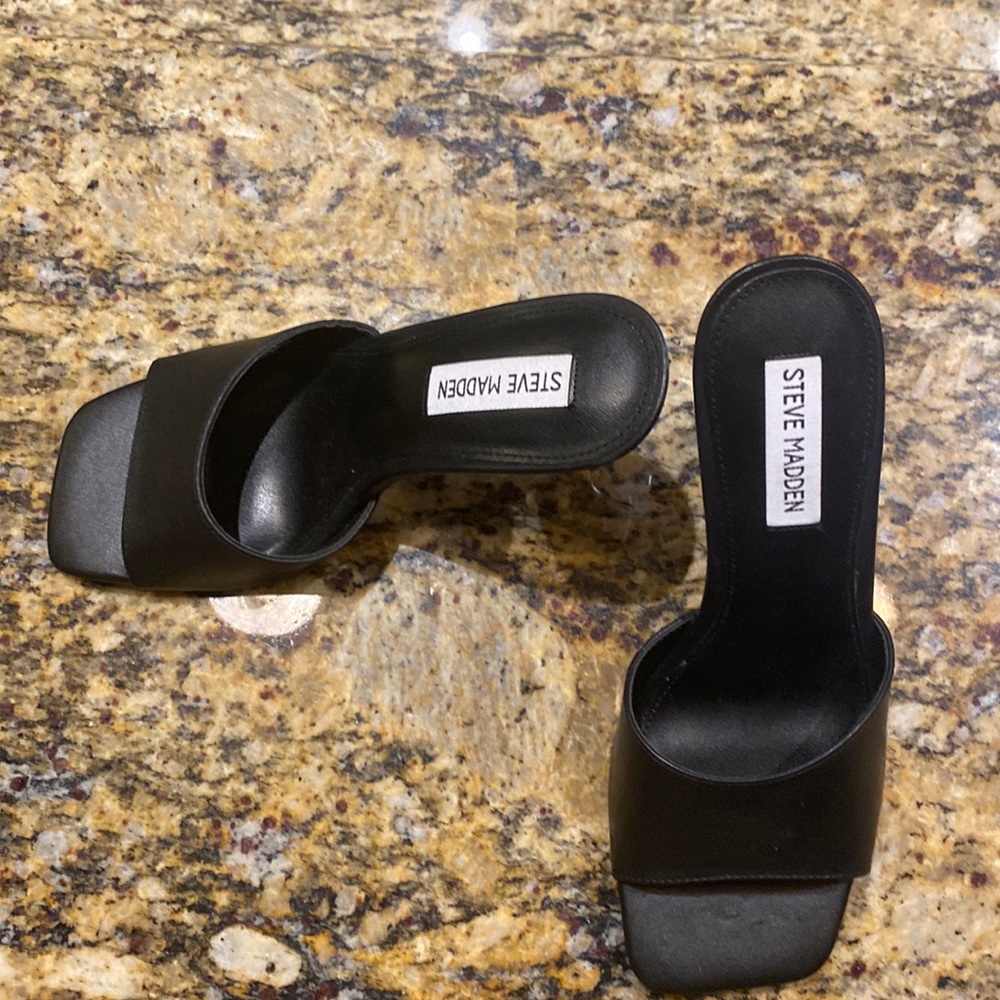 Steve Madden black heels size 8.5